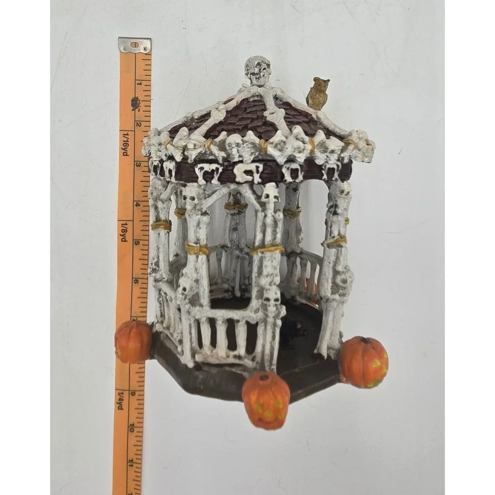 Halloween Gazebo Skull Skeleton Figurine Black Cat Pumpkin Decor